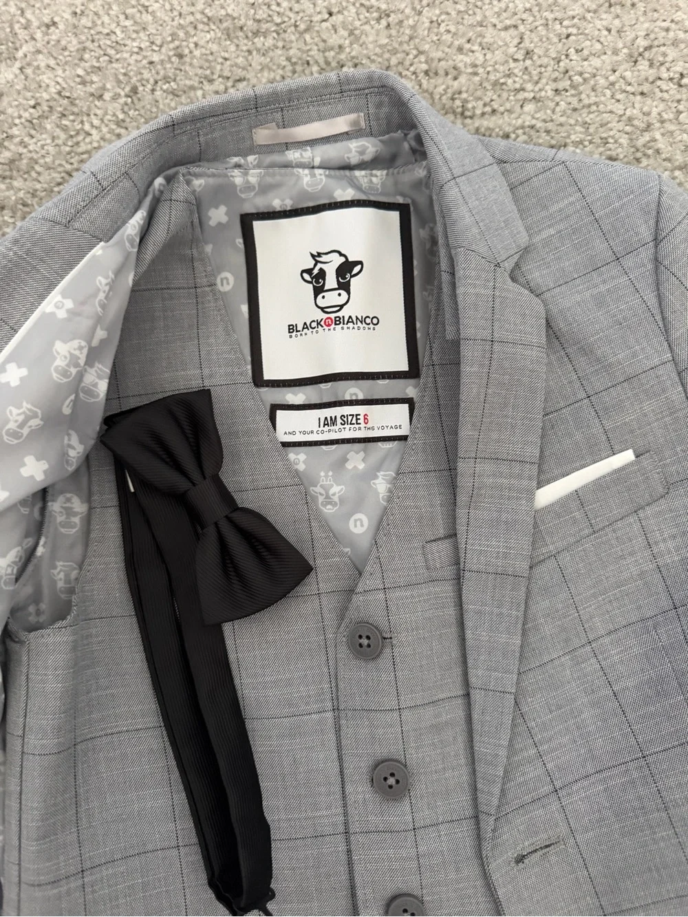 Boys' Gray Plaid 3-Piece Suit - Classic Tailored Style
